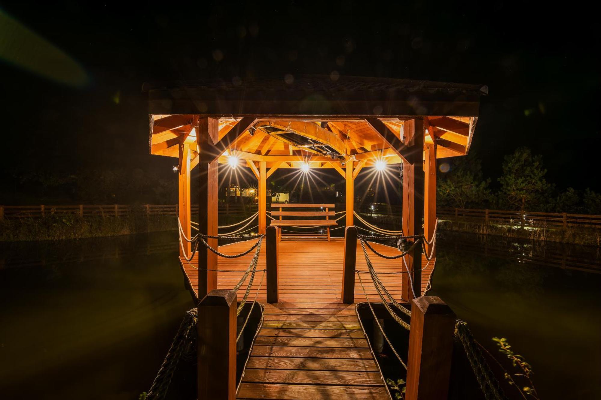 Glamping Pod Gwiazdami Pietrusza Wola Hotel Eksteriør billede